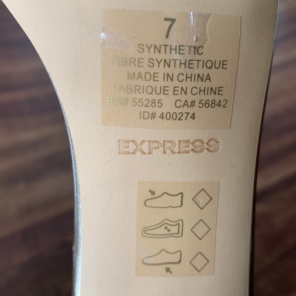 Express Strappy Low Heel Sandals - Picture 4 of 5